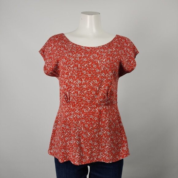 Sabrina Butterfly Red Floral Short Sleeve Top Size S/M - Picture 1 of 8